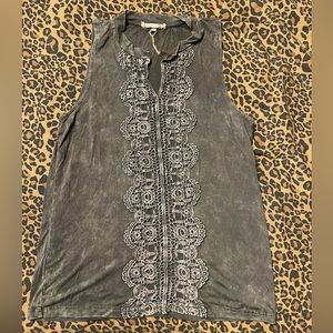 Buckle Gimmicks Tank